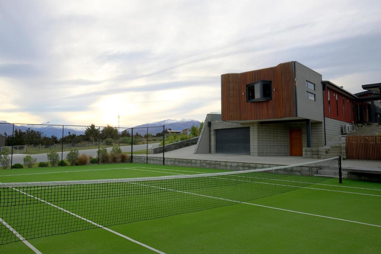 Mt Gold Retreat - Sleeps 8 - Spa Pool - Tennis Court ワナカ エクステリア 写真